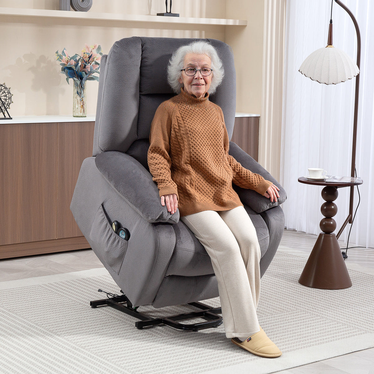 Elektrischer Massagesessel mit Aufstehhilfe | Cedaro | mit Massage und Wärme |  RehaComfort